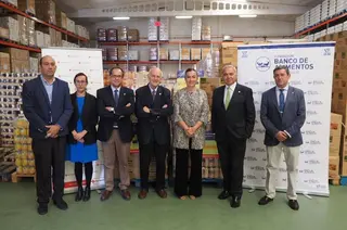 Cruzo roja banco alimentos tratada