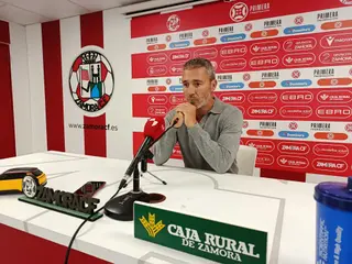 Óscar Cano, rueda de prensa previa al partido frente al Deportivo Fabril.