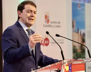 El presidente de la Junta, Alfonso Fernández Mañueco, visita la 43ª edición de FITUR