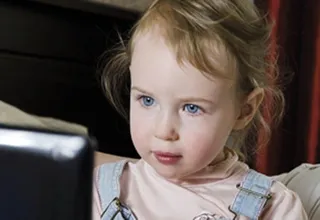 La mitad de los niños que necesitan gafas no las utilizan por desconocimiento de sus padres