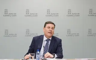 Eduardo Margareto ICAL . El consejero de Economía y Hacienda y portavoz, Carlos Fernández Carriedo, comparece en rueda de prensa posterior al Consejo de Gobierno