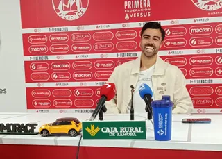 Erik Ruiz en rueda de prensa post Ponferradina