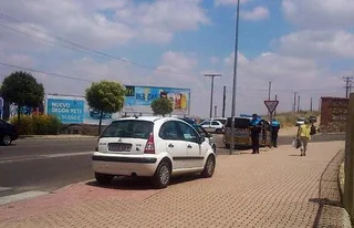 La Policía Local en la calle Antón de Centenera 