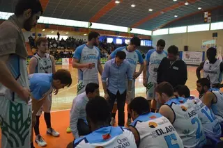 El vestuario del CB Zamora, orgulloso de que las opciones de salvación sigan abiertas