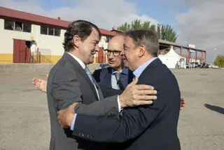 Alfonso Fernández Mañueco junto a Luis Planas