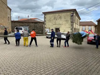 Puesta del mayo en Rabanales