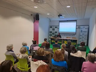 Selma Yusto, nutricionista AECC Zamora encargadad e impartir la charla informativa.