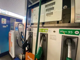 Gasolina carburantes gasolinera combustible. Europa Press