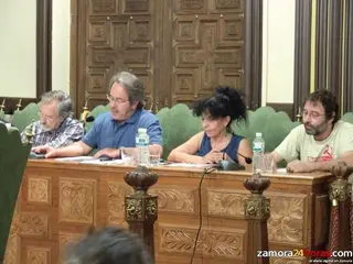 IU denuncia que el Ayuntamiento y la Junta han gastado casi 2,3 millones de euros “en el agujero del Palacio de Congresos”