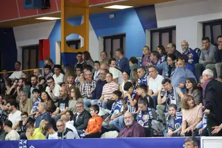 La afición del CB Zamora durante el encuentro. | Carlos G. Rodríguez