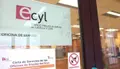 Entrada a la Oficina de Empleo. Archivo