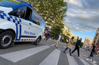 Policía