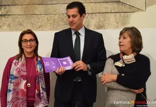 Alberto Castro da por cerrado el expediente de los vecinos de la Avenida Galicia