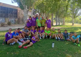 Uno de los equipos de la cantera del BM Zamora en un descanso de sus entrenamientos