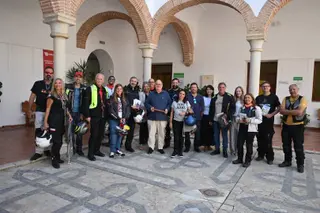 El primer grupo de motoristas del #CursusPublicus ha hecho parada en Zafra