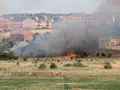 Incendio en un solar de la Calle de Cabañales