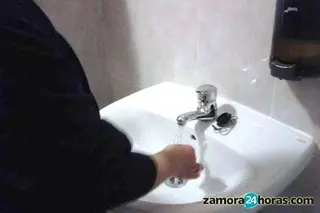 La Diputación garantiza el suministro de agua potable con cisternas a los municipios que lo solicitan