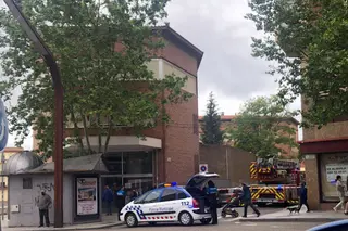 Los bomberos de la capital actúan en el centro de Zamora por unos desprendimientos