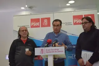 El PP de Mahíde denuncia la persecución política sufrida por parte de los socialistas