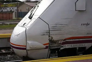 Imagen de archivo de un tren dañado-ICAL 