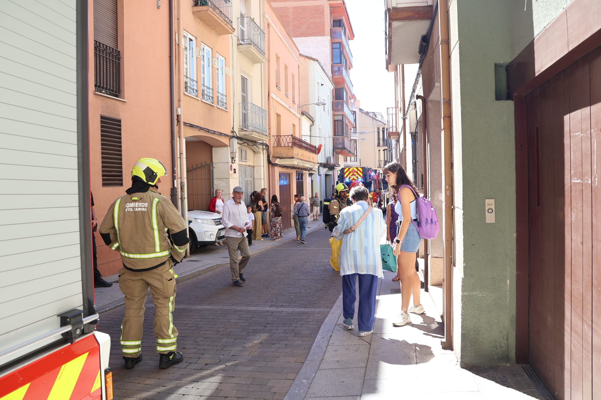 Vecinos del barrio de La Lana han abandonado sus casas ante el fuerte olor 