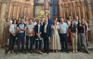 Visita realizada por Ramón Reyes, presidente nacional de la Asociación Española Contra el Cáncer, a Toro
