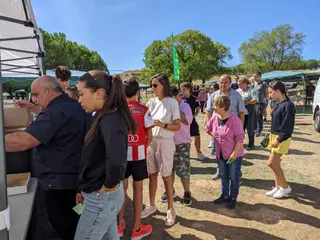 Una comida campera anterior de la Hermandad de Jesús en su Tercera Caída. Archivo