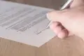 Firma de un testamento. Testamento vital. Archivo.