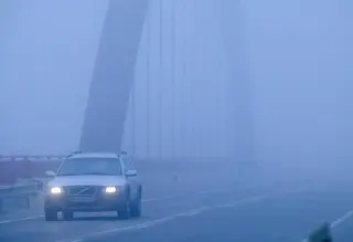 La niebla, protagonista indiscutible de la jornada