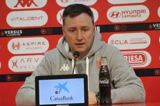 Raúl Llona, entrenador de la Cultural y Deportiva Leonesa. Foto: Cultural y Deportiva Leonesa