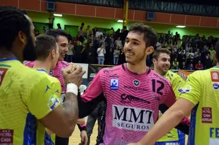 Carlos Calle Celebracion