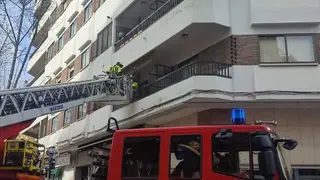 Amplio despliegue para el rescate de una persona en una vivienda de Zamora capital