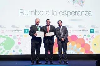 Los Premios Solidarios del Seguro reconocen la labor solidaria de Seguros RGA y el Grupo Caja Rural