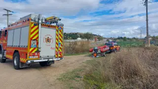 GALERÍA | Amplio despliegue para rescatar un cuerpo sin vida del río Duero en Zamora capital | Carlos G. Rodríguez