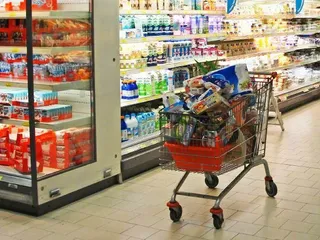 Los ciudadanos prefieren las grandes superficies frente al comercio minoritario