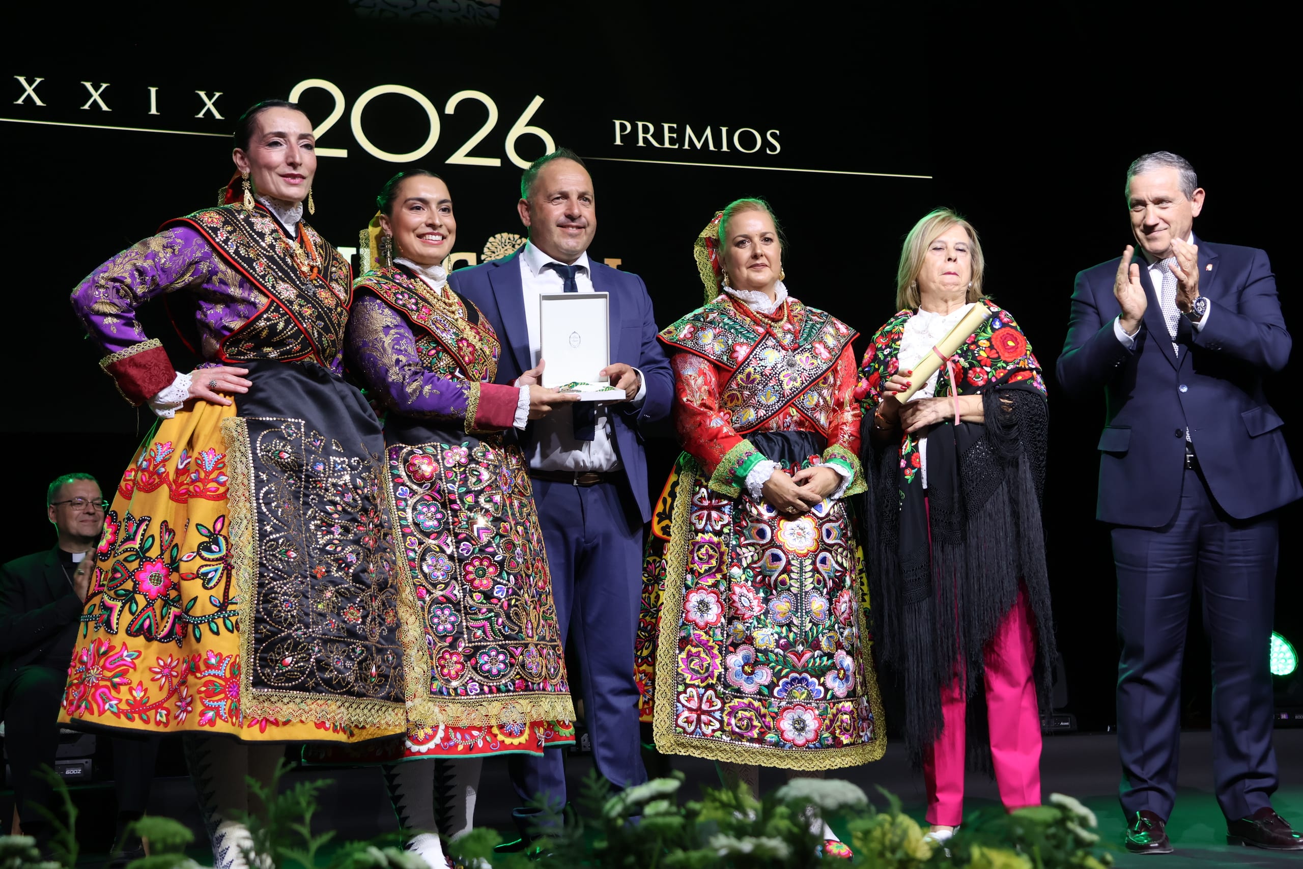 Premio Cultural al Traje Carbajalino