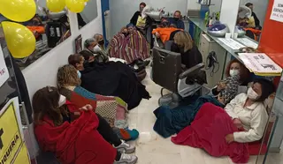 Las peluqueras comienzan el encierro