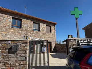 Imagen de una farmacia en la localidad de Ferreras de Abajo