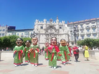 Gigantes zamoranos en Burgos (1)