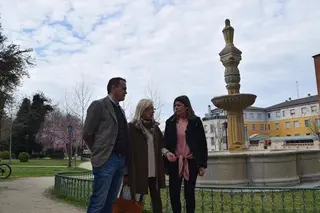 El botellón de Jueves Santo, enemigo público de la Semana Santa