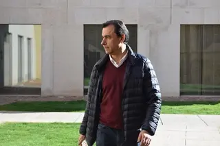 Maillo pide "no manchar la honorabilidad de un partido que ha servido 40 años a España"