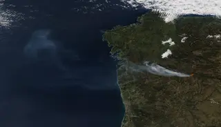 Imagen satélite del incendio