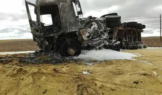 El incendio de un camión en la N-610, a la altura de Fuentes del Ropel, obliga a cortar el tráfico