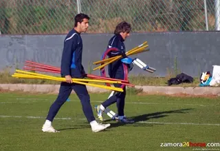 Roberto Aguirre valora negativamente la no inclusión del Salamanca en la liga