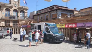 Unidad Móvil De La Guardia Civil En Fermoselle