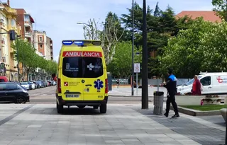 Ambulancia y Policía Municipal. Archivo