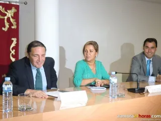 Sáez destaca que sólo 60 de los 240.000 pacientes operados en 2012 en Castilla y León reclamaron responsabilidad patrimonial