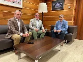 Reunión con AETICAL
