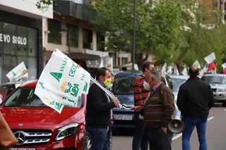 Manifestación contra la 'sobreprotección' del lobo en Zamora