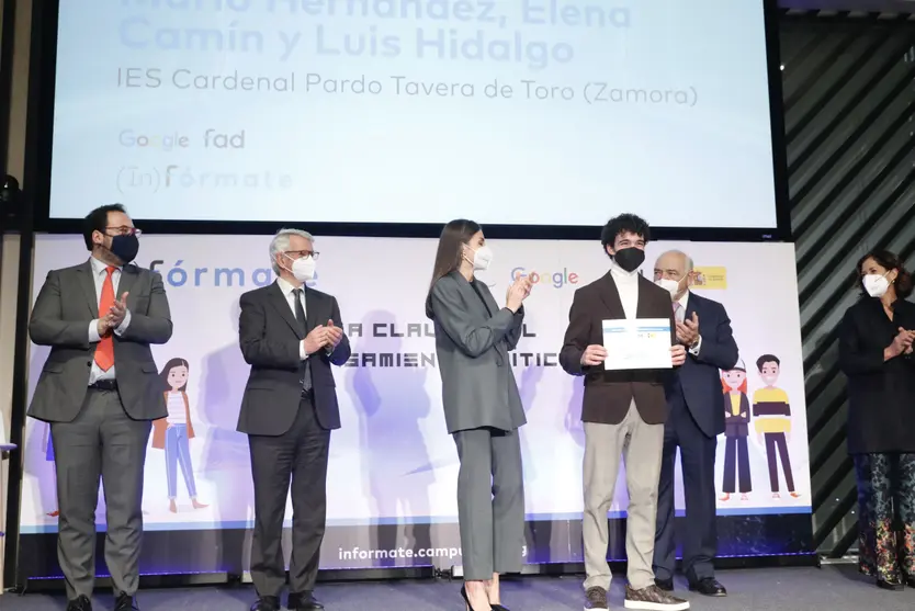 Entrega de los premios por parte de Doña Leticia a los alumnos zamoranos. Casa de S.M. el Rey